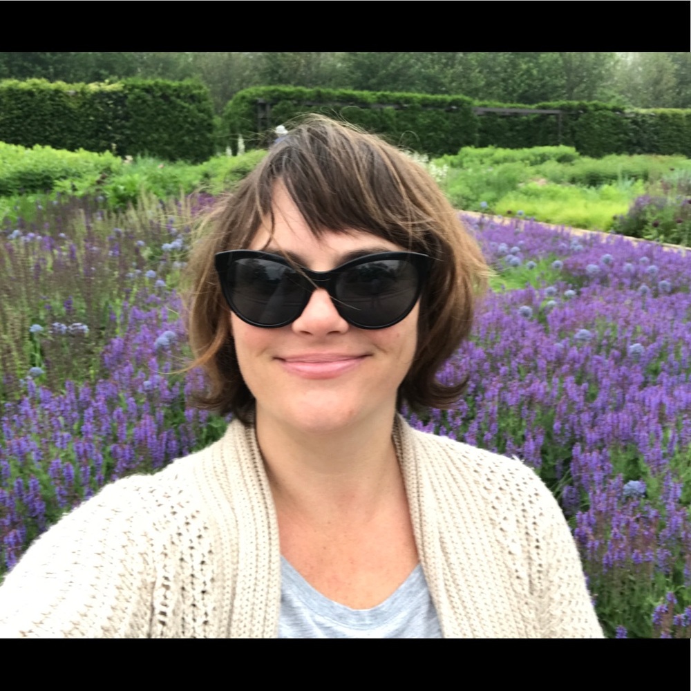 Meet your Posher, Amy
